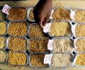 Centre raises support price for pulses by Rs 250/quintal