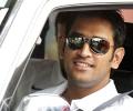 India captain Dhoni buys a 'Hummer'