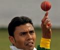 Kaneria cleared by ECB to play for Essex 