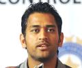 Dhoni continues to lead ODI rankings