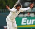 Malinga announces Test retirement