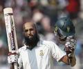 'Amla look' the latest fad among fans