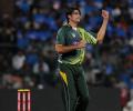 Pakistan bowler Irfan suspended for year over spot-fixing