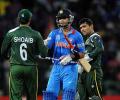 India coast past Pakistan to keep World Cup hopes alive