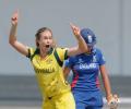 Women's WC: Bowlers set up thrilling win for Australia