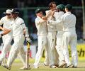 India struggle as Lyon roars with five wickets