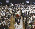 PHOTOS: Australia mourns with family as Phillip Hughes laid to rest