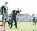 Feast for fans of raw pace as Australia host South Africa