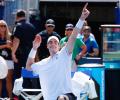 Isner beats the heat and Baghdatis to rule in Atlanta once more