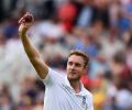 Broad joins list of lunchtime heroes