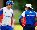 England aim to dethrone Test kings South Africa