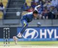 Lakmal fined for bowling beamers