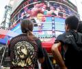 Filipinos take Pacquiao loss hard, demand rematch