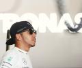 Hamilton extends Mercedes stay until 2018