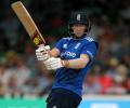 Root leads England to easy win over Pakistan