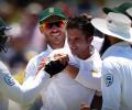 Dominant South Africa crush Sri Lanka in opener