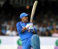 After Kohli, assistant coach Bangar comes to Dhoni's defence