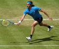 Tsitsipas faces steep learning curve at Wimbledon