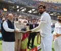 Tendulkar, Nehra laud Ishant