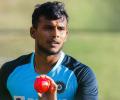 Natarajan to replace injured Umesh for last 2 Aus Tests