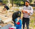 Siraj pays respects at father's grave