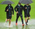 Bolt, Southee, Wagner have a splash