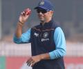 Dravid gives Rs 35000 to Kanpur groundstaff for sporting pitch