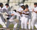 3rd Test: England dismiss Pakistan for 304 on Day 1