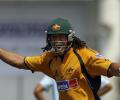 Andrew Symonds dies in car accident in Queensland