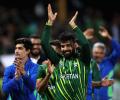 New Zeal... and Pakistan romp into T20 WC final