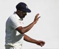 'Ashwin plays with the batsmen's mind'