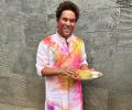 Guess the number of colours on Tendulkar's kurta!