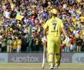 Dhoni Fever Grips Delhi