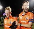 PHOTOS: Dutch celebrate a famous win!