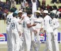 Mushfiqur, Litton stand firm against Pakistani pacers