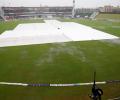 Rain washes out opening day of Pak-Bangladesh Test