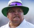 Umpire Marais Erasmus calls it quits after 380 matches