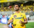 Deepak Chahar doesn't look good: Fleming on his possible injury