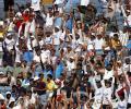 Lack of water bottles sparks fan fury at India-NZ Test