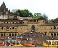 A quaint town on the banks of Narmada