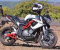 Bike Review: Kawasaki Z800 vs Benelli TNT 899