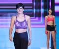 Don't miss! Mandira Bedi doing push ups on the ramp