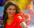 6 smart things women MUST do this Holi