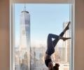 The yogini who loves to pose with skyscrapers