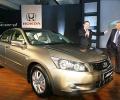 Honda 8th Generation Accord @ Rs 16.49 lakhs