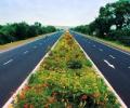 Govt seeks World Bank's aid for 37,000 km roads