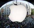 Einhorn sues Apple, marks biggest investor challenge