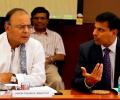 Jaitley disapproves personal attack on Rajan, Congress seeks apology