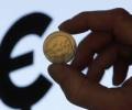 Euro holds up in face of Greek 'No'