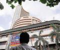 Sensex ends below 28,000 as rate cut hopes dim